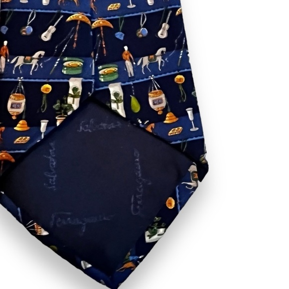 Salvatore Ferragamo 100% Silk Neck Tie Novelty Micro Print Blue Italy - Picture 4 of 8